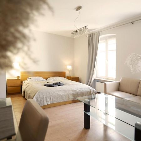 By The River And City Center - Comfortable Rooms Wroclaw Exterior photo