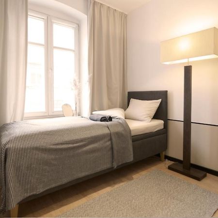 By The River And City Center - Comfortable Rooms Wroclaw Exterior photo